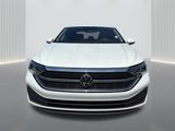 Used 2023 Volkswagen Jetta SE image 2