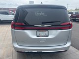 Used 2023 Chrysler Pacifica Touring-L image 6