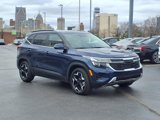 Used 2024 Kia Seltos EX image 3
