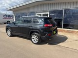 Used 2015 Jeep Cherokee Latitude w/ Comfort/Convenience Group image 3
