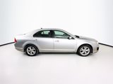 Used 2012 Ford Fusion SE image 2