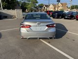Used 2022 Toyota Camry SE image 4