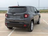 Used 2023 Jeep Renegade Latitude image 3