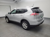 Used 2016 Nissan Rogue SV image 3