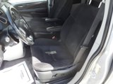 Used 2020 Dodge Grand Caravan SE w/ Rear Park Assist Package image 4