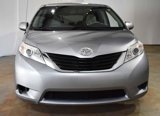 Used 2012 Toyota Sienna LE image 4