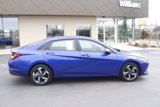 Used 2023 Hyundai Elantra SEL w/ Convenience Package image 2