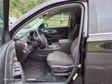 Used 2021 Chevrolet Traverse LT image 4