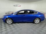 Used 2016 Chrysler 200 Limited image 3
