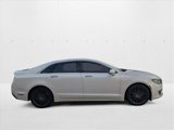 Used 2017 Lincoln MKZ Reserve image 4