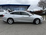 Used 2017 Chevrolet Malibu LT image 5