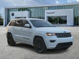 Used 2018 Jeep Grand Cherokee Altitude image 3
