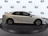 Used 2019 Toyota Camry LE image 2