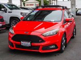 Used 2017 Ford Focus ST image 4