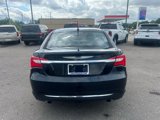 Used 2012 Chrysler 200 Limited image 4