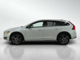 Used 2015 Volvo V60 T5 Cross Country image 2