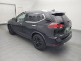 Used 2020 Nissan Rogue SV image 3