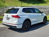 Used 2022 Volkswagen Tiguan SE R-Line image 2