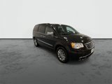 Used 2015 Chrysler Town & Country Touring-L w/ Driver Convenience Group image 2