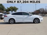 Used 2017 Ford Fusion SE w/ Fusion SE Technology Package image 4