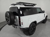 Used 2023 Land Rover Defender 90 SE image 5