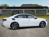 Used 2022 Volkswagen Passat 2.0T SE image 3
