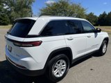 Used 2022 Jeep Grand Cherokee Laredo w/ Luxury Tech Group I image 5