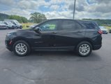 Used 2022 Chevrolet Equinox LS w/ LS Convenience Package image 2