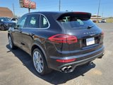 Used 2017 Porsche Cayenne S image 5