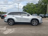 Used 2019 Toyota Highlander LE image 3