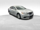 Used 2016 Nissan Altima 2.5 S w/ Power Driver Seat Package image 2