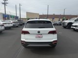 Used 2022 Volkswagen Taos SE image 4