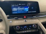 Used 2024 Hyundai Elantra SEL image 5