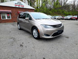 Used 2017 Chrysler Pacifica Touring-L image 3