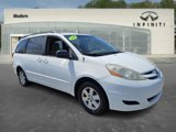 Used 2010 Toyota Sienna LE image 3