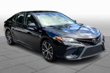 Used 2018 Toyota Camry SE image 2