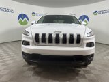 Used 2018 Jeep Cherokee Latitude Plus w/ Comfort/Convenience Group image 3