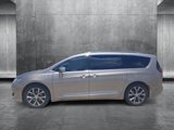 Used 2017 Chrysler Pacifica Limited w/ UConnect Theater Package image 2
