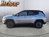 Used 2019 Jeep Compass Trailhawk image 2
