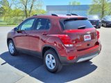 Used 2022 Chevrolet Trax LT w/ LT Convenience Package image 4