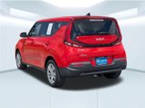 Used 2022 Kia Soul LX image 4