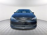 Used 2023 Chrysler Voyager LX image 2