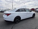 Used 2023 Hyundai Elantra Blue image 4