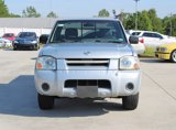 Used 2001 Nissan Frontier XE image 2