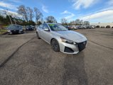 Used 2023 Nissan Altima 2.5 SV image 2