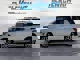 Used 2019 Ford Expedition Platinum image 2