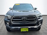 Used 2016 Toyota Tacoma Limited image 2