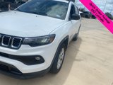 Used 2024 Jeep Compass Latitude image 4