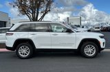 New 2025 Jeep Grand Cherokee Laredo image 3