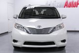 Used 2017 Toyota Sienna XLE image 5